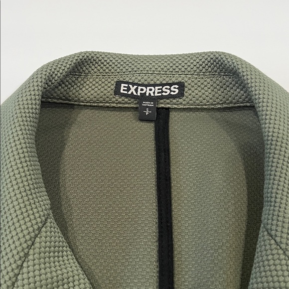 Express Jacket - Picture 2 of 4
